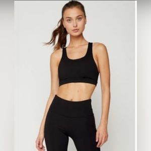B.temptd b.active Sports Crop